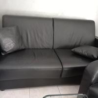 divano con poltrone in pelle 