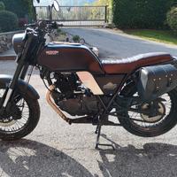 Moto Brixton 250