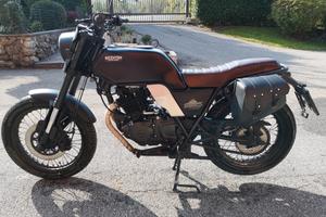 Moto Brixton 250