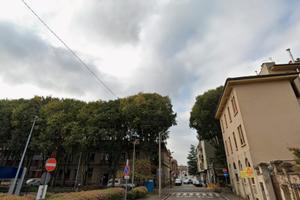 Stanza con terrazzo a Monza