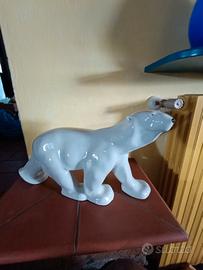 Rara scultura  grande orso polare  porcellana 