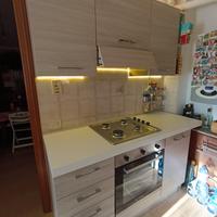 Cucina con elettrodomestici + Dispenza 