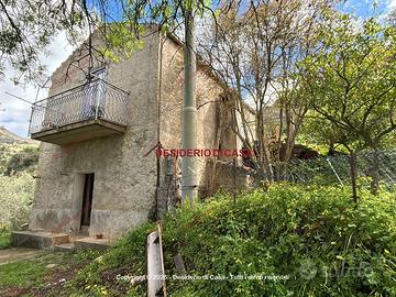 Casa, San Mauro Castelverde.