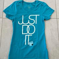 T-shirt Nike Taglia S donna Sport