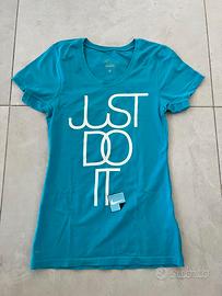 T-shirt Nike Taglia S donna Sport