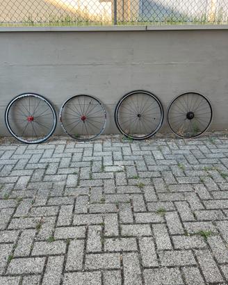 2 coppie di cerchi da corsa