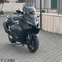 YAMAHA T-MAX 560