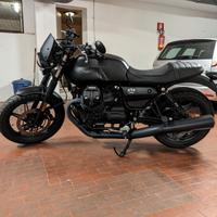 Moto Guzzi V7 IV STONE BLACK - 09/2022
