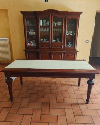Credenza e tavolo soggiorno