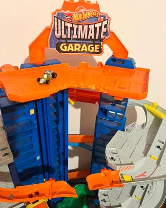 Pista hot wheels ultimate garage