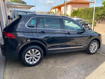 Volkswagen Tiguan 2.0 TDI SCR 4MOTION Style BlueMo