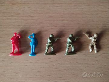 Piccolo lotto di soldatini