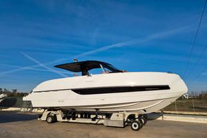Invictus Yacht TT420 Vogue White