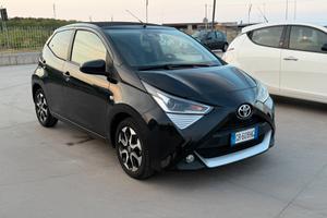 Toyota Aygo Connect 1.0 VVT-i 72 CV 5 porte x-wave