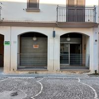 Locale commerciale o Negozio fronte strada