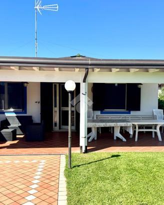 VILLA SINGOLA A TERRACINA