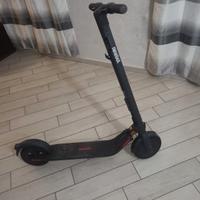 monopattino elettrico nineboot es2 