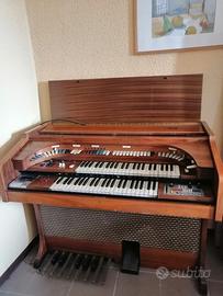 Organo Farfisa 1964