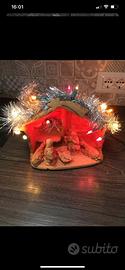 Addobbi di Natale: presepe in terracotta con luci