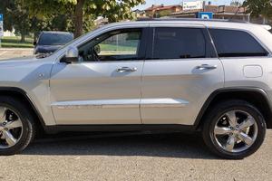 Jeep Grand Cherokee 3.0 CRD Overland + Gancio