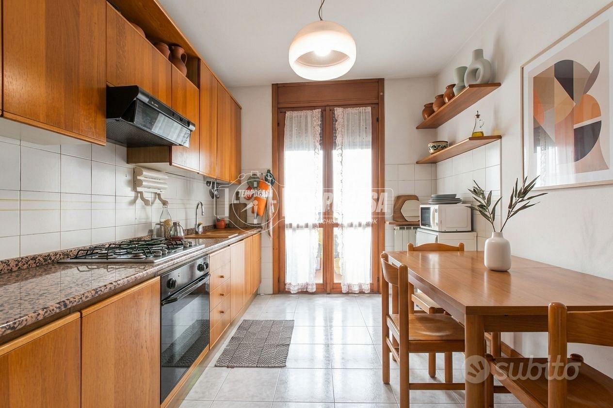Appartamento – Saronno, Campo Sportivo-Colombara - Vista 2