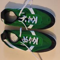 Paia di scarpe della NEWFEEL 