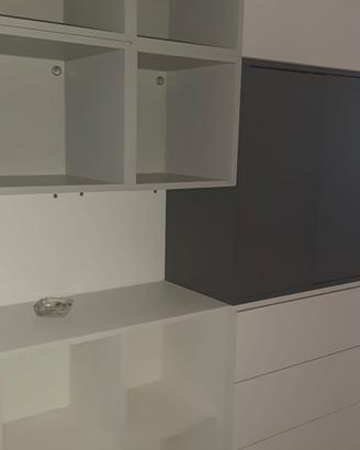 mobile libreria Ikea eket 