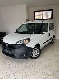 Fiat doblo combi 5 posti