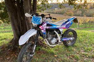 Husqvarna SMR 125 4T Motard