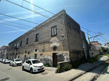 PALAZZO A TORRE ANNUNZIATA