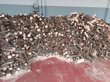 Legna Da Ardere Consegna a domicilio