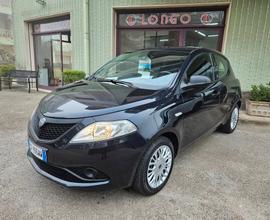 Lancia Ypsilon 1.0 FireFly 5 porte S&S Hybrid Ecoc