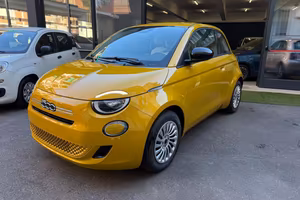FIAT 500 Berlina Hybrid Pop