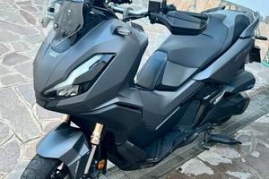 ADV 350 2023 km 30000