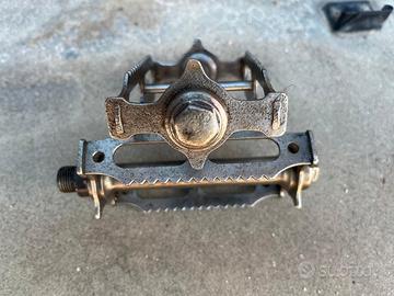 Pedali a sega a barra unica tipo bianchi epoca