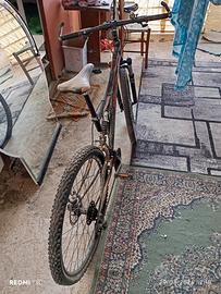 bicicletta MTB 27.5
