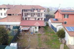 CASA SEMINDIPENDENTE A CANDELO