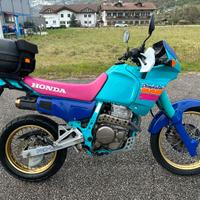 Honda NX 650 Dominator