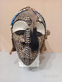 Rara antica maschera tribale Bushongo