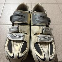 Scarpe da bici con attacchi Shimano