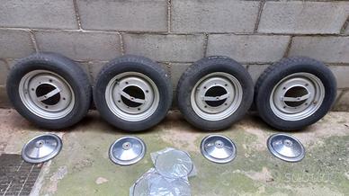 4 Cerchi 8 pneumatici 125-12 nuovi FIAT 500 L 1970