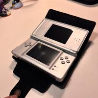 Nintendo ds grigio