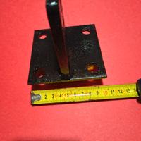 Staffa a parete x motore cancello