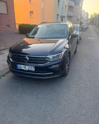 Volkswangen Tiguan 2.0 TDI 150CV DSG R-Line 2022