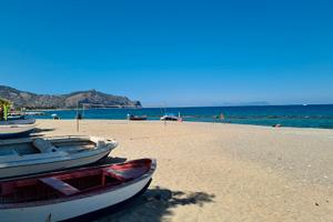 Casa indipendente, 5 minuti dal mare, a piedi