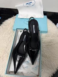 Décolleté a punta in pelle PRADA EU39