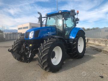 TRATTORE AGRICOLO NEW HOLLAND T6.175