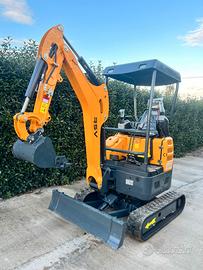 MINIESCAVATORE RSV 18Q motore kubota 1105