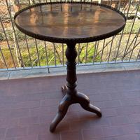 Tavolino antico rotondo a treppiede