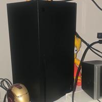 xbox series x 1tb + 16 giochi + 2 pad